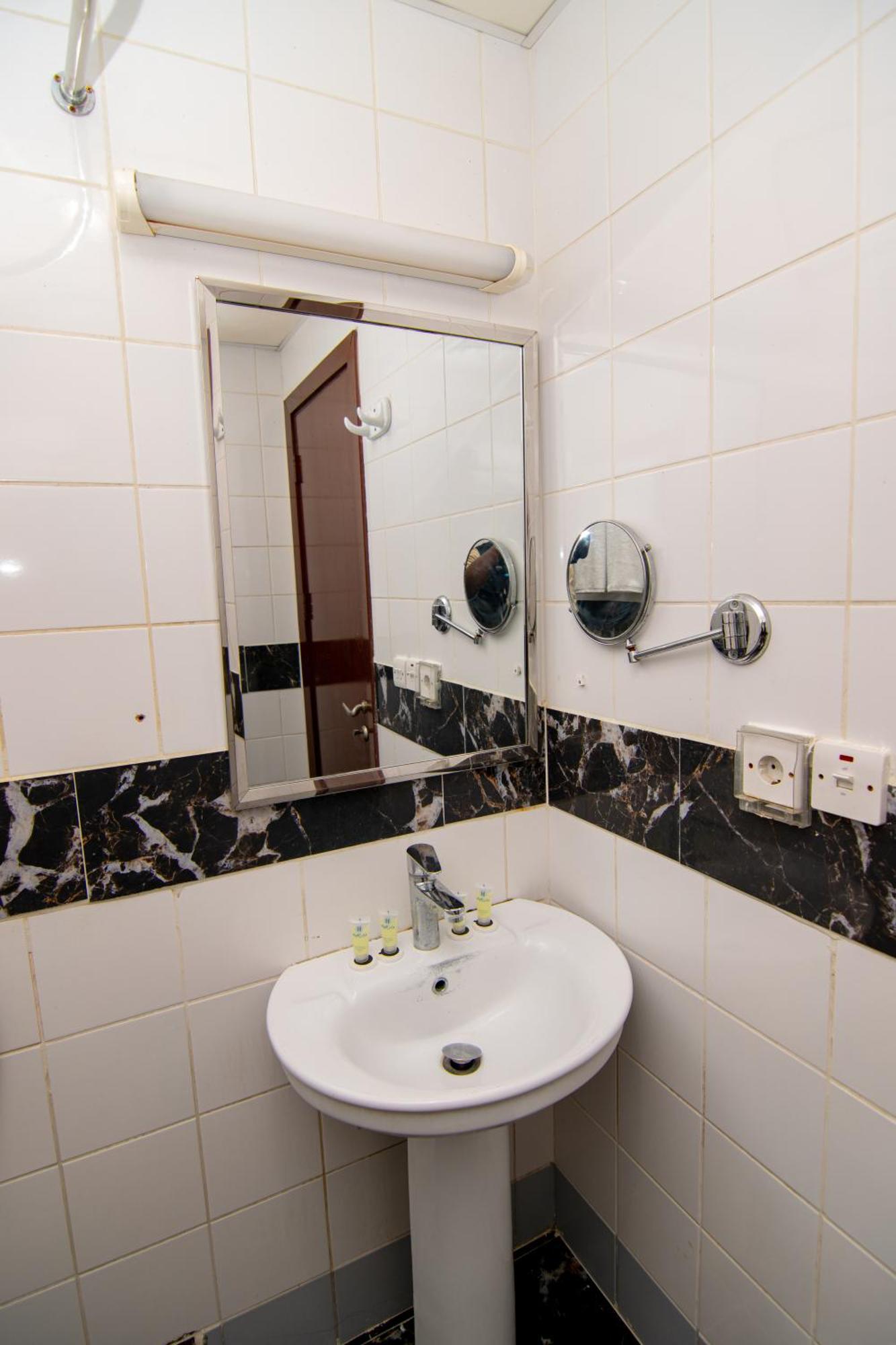 Shurakaa Al Khair Hotel Mecca Екстер'єр фото